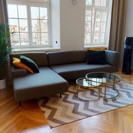 Apartment Big Modern Apart- Market Square- 6 People-view To Town Hall